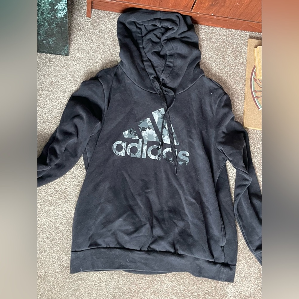 Adidas Sweatshirt